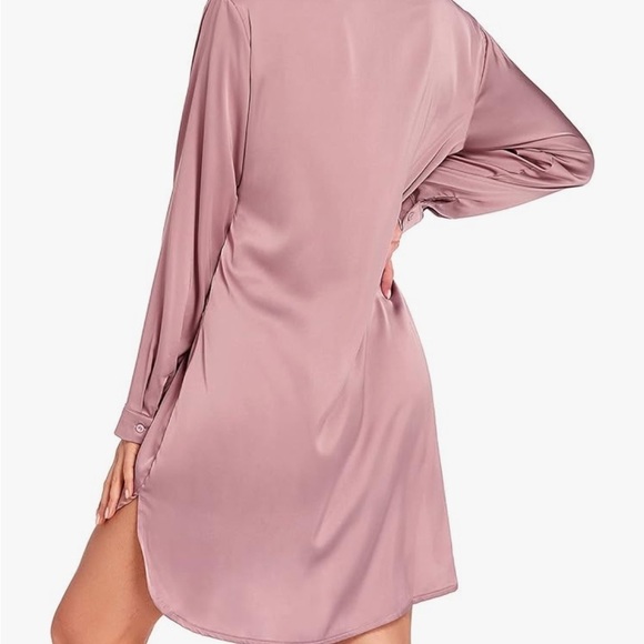 NWT pink satin button long sleeve shirt great for bridal wear 3X - Picture 6 of 7